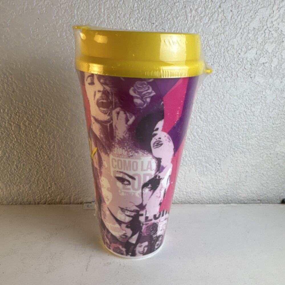 (7030) Whirley DrinkWorks! Selena Travel Mug 32 oz Purple Yellow Lid Music Theme